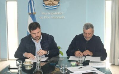 Firma de convenio para el Centro de Monitoreo de Pico Truncado